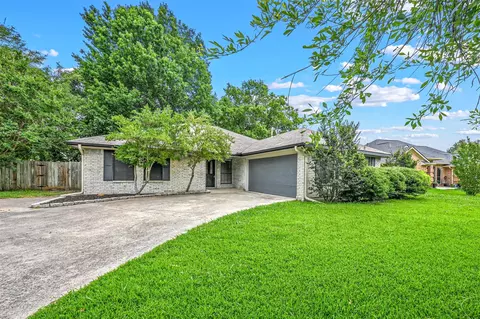 1102 Linda Ln, Greenville, TX 75402