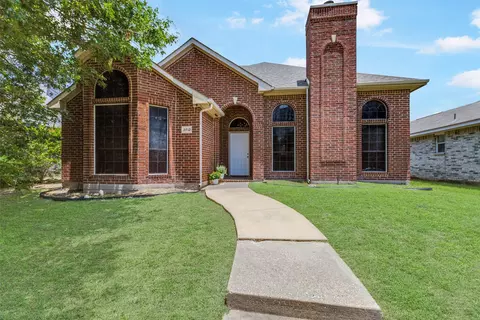 2712 Helen Ln, Mesquite, TX 75181