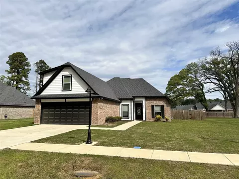 688 Stanley Rd, Stonewall, LA 71078