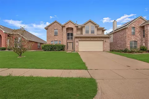 3323 Canyon Rd, Grand Prairie, TX 75052