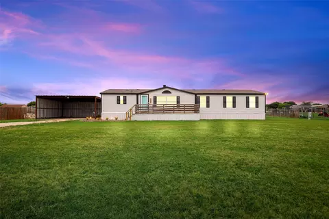 8221 Moyer Ct, Joshua, TX 76058