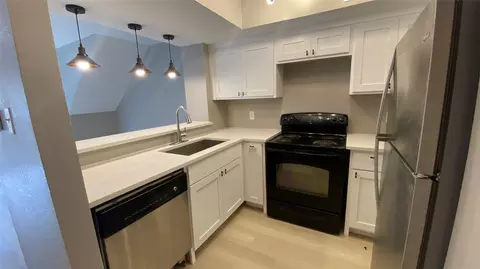 9809 Walnut St, Dallas, TX 75243