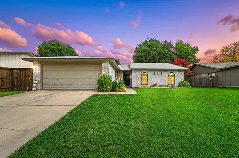 4129 Hawthorn Ln, Fort Worth, TX 76137