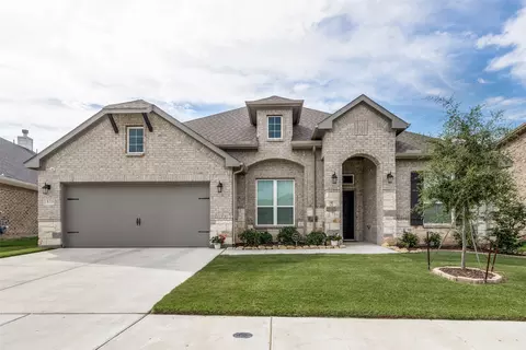 1816 Falling Star Dr, Haslet, TX 76052