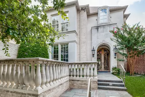 4 Brigade Ct, Dallas, TX 75225