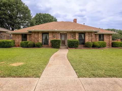 4826 Vera Cruz Dr, Garland, TX 75043