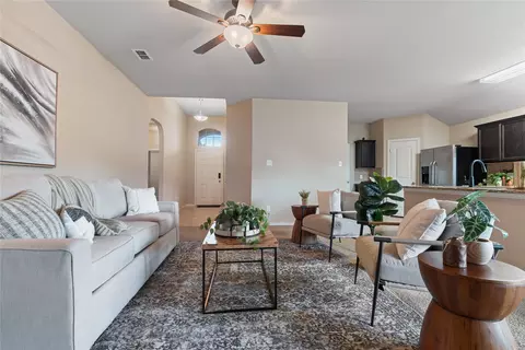 6324 Seagull Ln, Fort Worth, TX 76179