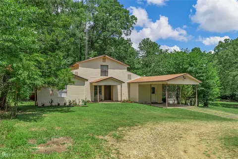 5533 Point Rd, Doyline, LA 71023