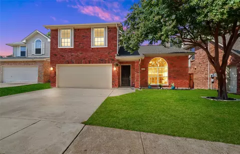 1929 Robin Ln, Flower Mound, TX 75028