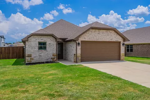 613 Copenhavr St, Pilot Point, TX 76258