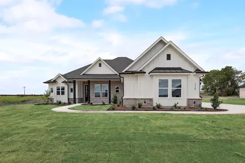 1113 Barrix Dr, Forney, TX 75126
