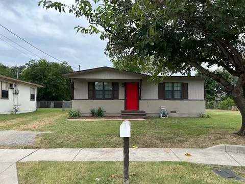 4024 Honey Ln, North Richland Hills, TX 76180