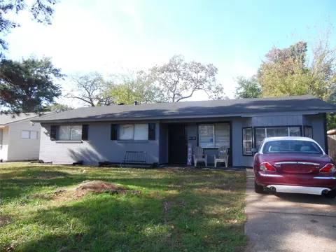 7212 W Canal Blvd, Shreveport, LA 71108