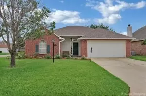9811 Kings Poointe Dr, Shreveport, LA 71115