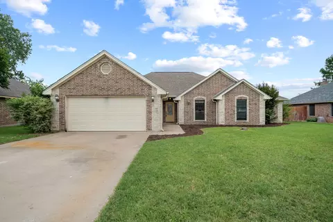 1409 Glenwood Dr, Stephenville, TX 76401