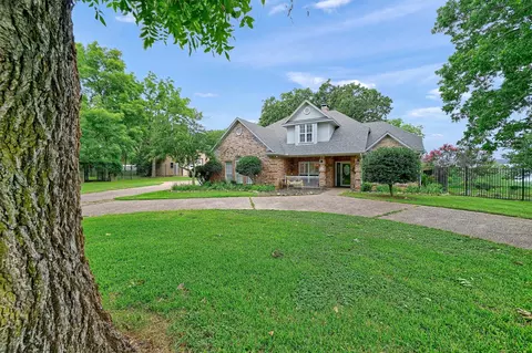 276 Graves Cir, Pottsboro, TX 75076