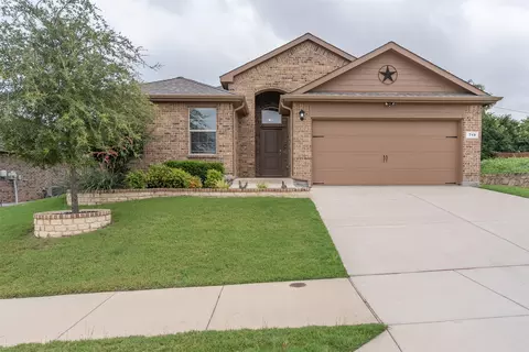 749 High Summit Trl, Fort Worth, TX 76131
