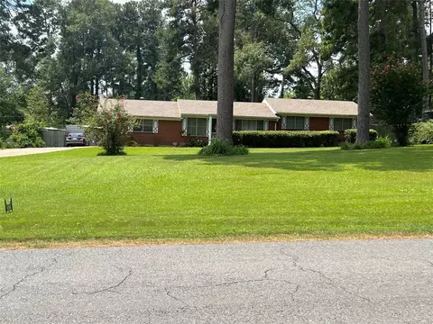 2625 Summer Grove Dr, Shreveport, LA 71118
