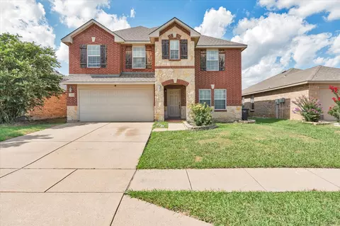 2433 Clairborne Dr, Fort Worth, TX 76177