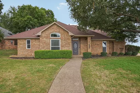 1235 Pawnee Trl, Carrollton, TX 75007