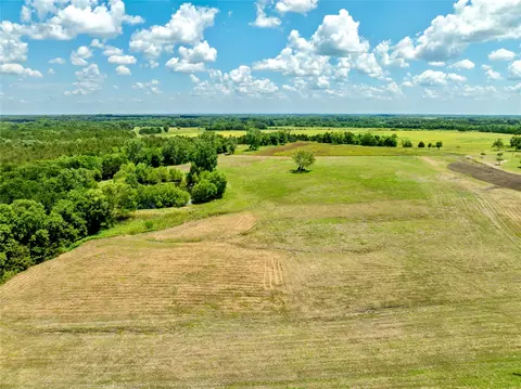 000 Fm 2122, Roxton, TX 75477