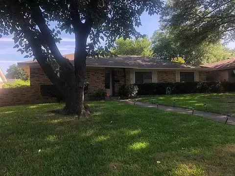 615 E Cherry St, Duncanville, TX 75116