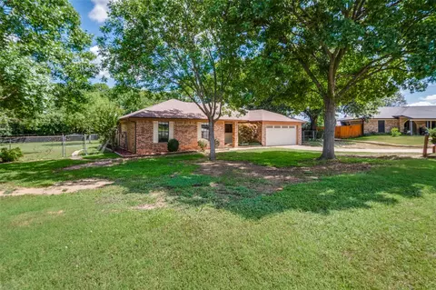406 Chimney Hill Cir, Mansfield, TX 76063