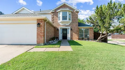 5550 Rocky Mountain Rd, Fort Worth, TX 76137