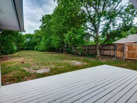 Exterior - 552 Rea Ave, Lancaster, TX 75146 photo 4 of 4