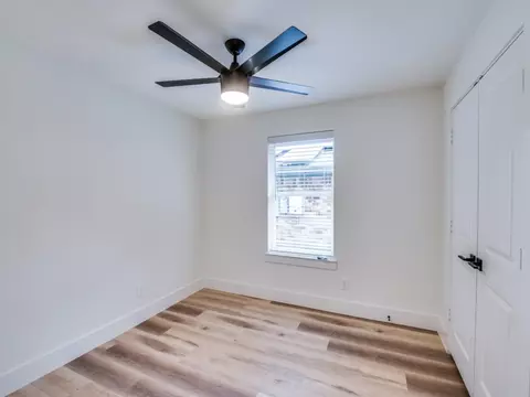 Bedroom - 552 Rea Ave, Lancaster, TX 75146 photo 5 of 5