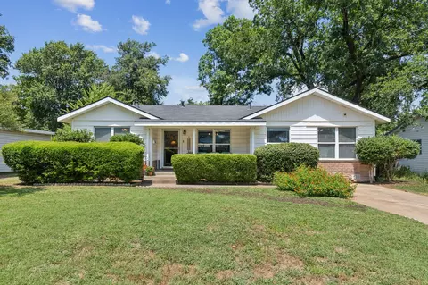 1310 Paxton Ave, Arlington, TX 76013