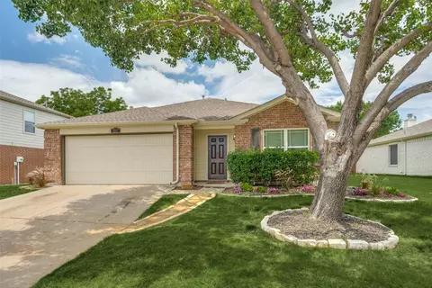 2213 Eagle Mountain Dr, Little Elm, TX 75068
