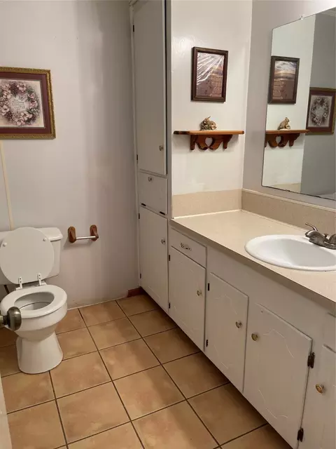 Bath - 328 Messick Rd, Coushatta, LA 71019 photo 1 of 2