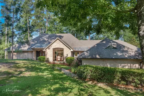 1034 N Pointe Cir, Shreveport, LA 71106