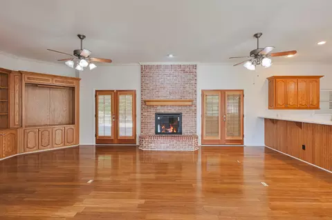 551 N Collins Rd, Sunnyvale, TX 75182