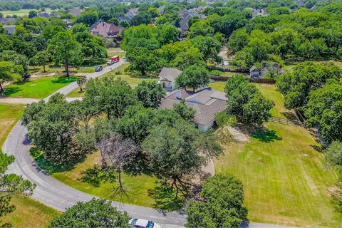 5105 Wildwood Dr, Flower Mound, TX 75028