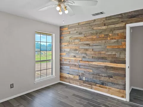 211 N 6th St, Celeste, TX 75423 photo 17