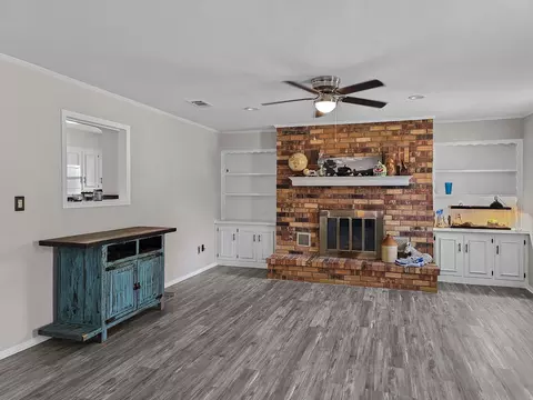 211 N 6th St, Celeste, TX 75423 photo 2