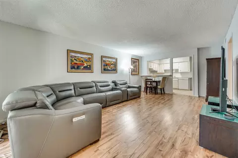 5323 Fleetwood Oaks Ave #156, Dallas, TX 75235