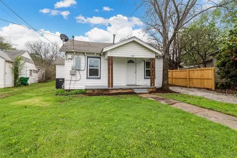 344 Robertson St, Denton, TX 76205