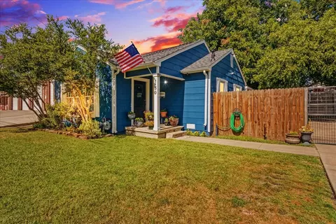 130 N Washington St, Farmersville, TX 75442
