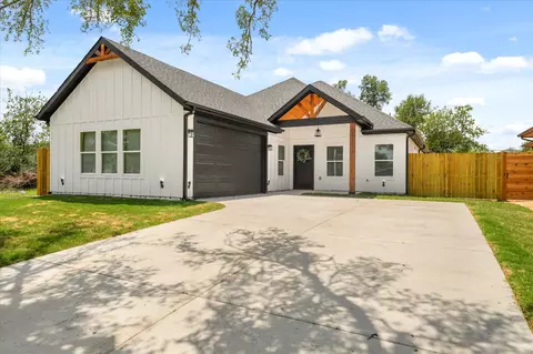 1812 Effie St, Fort Worth, TX 76105