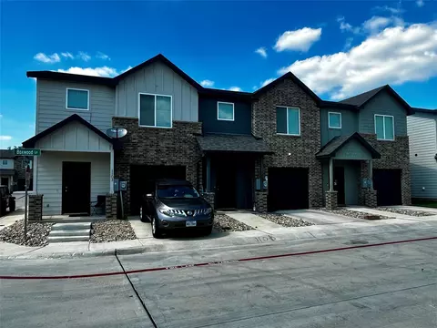 1101-1103 Boxwood Ln, Forest Hill, TX 76140