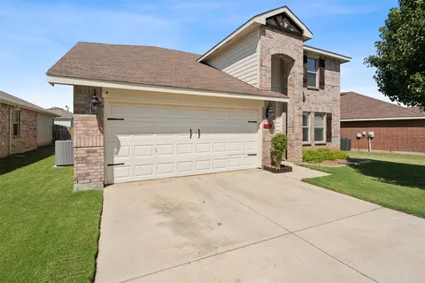 6420 Meadow Way Ln, Fort Worth, TX 76179