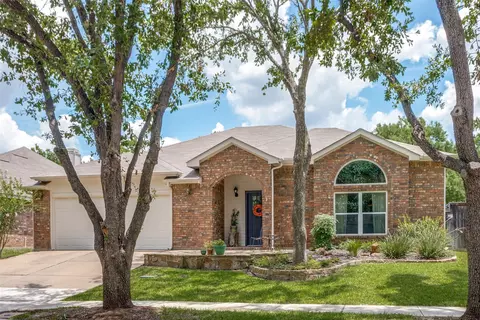 7528 Deerlodge Trl, Fort Worth, TX 76137