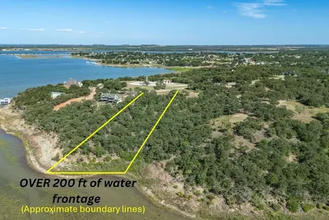 839 Cimmarron Bay Dr, Runaway Bay, TX 76426