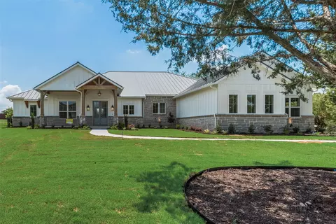 127 Blue Hills Ln, Van Alstyne, TX 75495