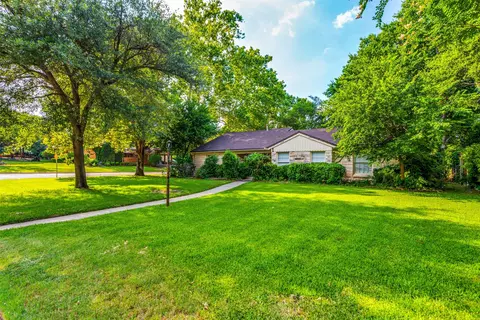5916 El Campo Ave, Fort Worth, TX 76107
