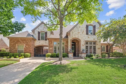 529 Haverhill Ln, Colleyville, TX 76034
