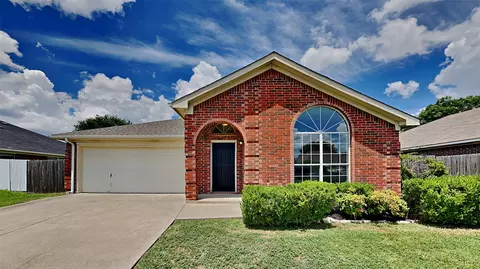 6404 Brookgrove Ct, Arlington, TX 76018